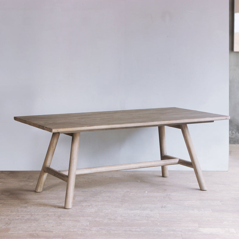 PRAU Dining Table – KAYULAMA Home