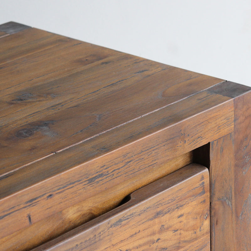 KAMA Console Table detail
